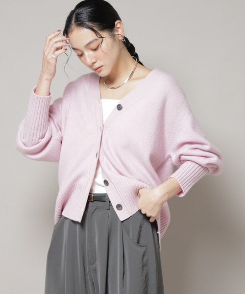 NANO universe（ナノユニバース）の「AQUAウールカシミヤVネックカーディガン（カーディガン/ボレロ・レディース・ブラウン/オフホワイト/グレー/ピンク・FREE）」の6枚目の写真