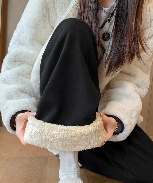 SHEPP(シープ)の「裏ボア ルーズシルエットワイドパンツ(スウェットパンツ・レディース・アイボリー/ブラック/ベージュ・L/M)」の3枚目の写真