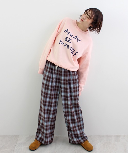 ABYS(アビス)の「配色ロゴプリント裏毛スウエット(スウェット・レディース・ライトピンク/グレー/ブルー/ネイビー・FREE)」の5枚目の写真