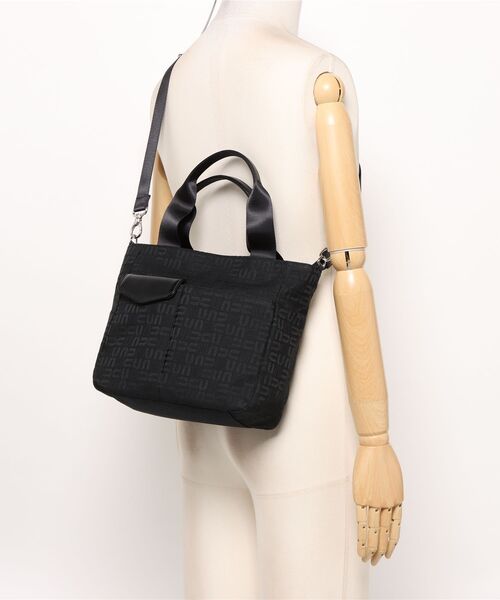 U by Ungaro（ユーバイウンガロ）の「U by ungaro(ユーバイウンガロ)　ルイ　2WAYトート（トートバッグ・レディース・ベージュ/ブラック/ブルーグレー・FREE）」の8枚目の写真
