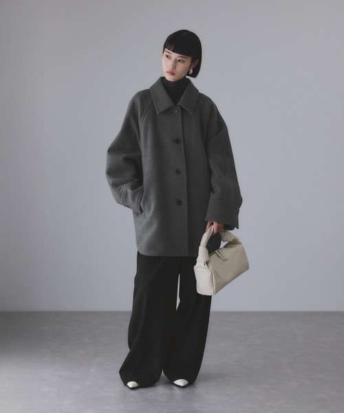 ADAM ET ROPE'（アダムエロペ）の「Super140'sメルトンシャツコート（ステンカラーコート・レディース・ベージュ系その他/グレー・38/36）」の22枚目の写真