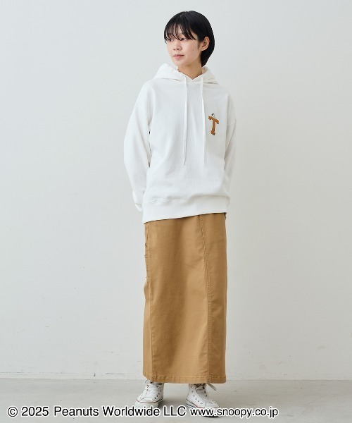 THREE FIFTY STANDARD(スリーフィフティースタンダード)の「PEANUTS〈スヌーピー&フレンズ〉 フライング・エースがプリントされたパーカー(パーカー・レディース・ホワイト/チャコールグレー・M/L)」の18枚目の写真