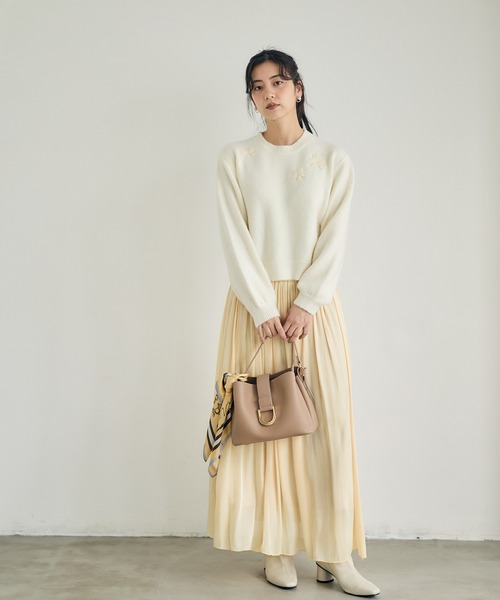 12Twelve Agenda(トゥエルブ アジェンダ)の「モチーフ刺繍もこもこニットプルオーバー(ニット/セーター・レディース・イエロー/オフホワイト・M)」の15枚目の写真
