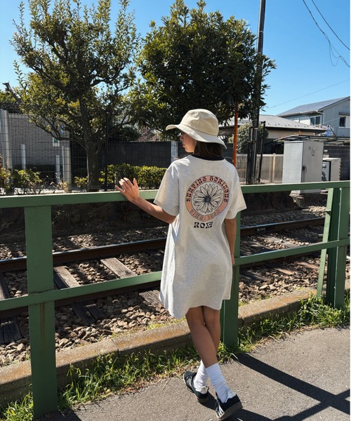 ROXY（ロキシー）の「MARGUERITE DRESS/ロキシーワンピース（ワンピース・レディース・グレー/ブラック/ホワイト・MEDIUM/LARGE）」の3枚目の写真