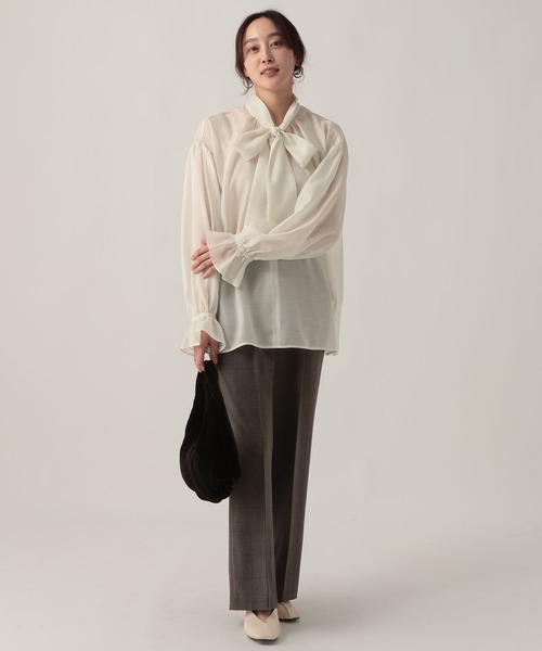 Elura(エルーラ)の「スリムウォームセミフレアパンツ<低身長サイズあり>/605971(その他パンツ・レディース・グレー系その他/ライトピンク/チャコールグレー/グレー/ネイビー/ライトグレー・MEDIUM/LARGE/FREE(S))」の16枚目の写真