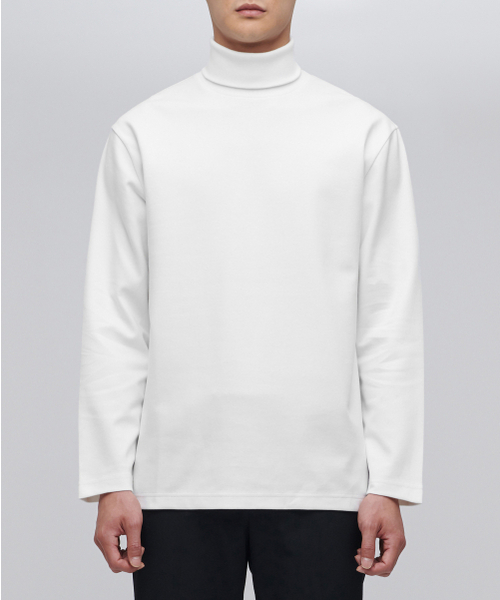 MUSINSA STANDARD（ムシンサスタンダード）の「フォンテタートルネック長袖Tシャツ[オフホワイト]（Tシャツ/カットソー・メンズ・その他・SMALL/MEDIUM/LARGE/X-LARGE/XX-LARGE/XXX-LARGE）」の2枚目の写真