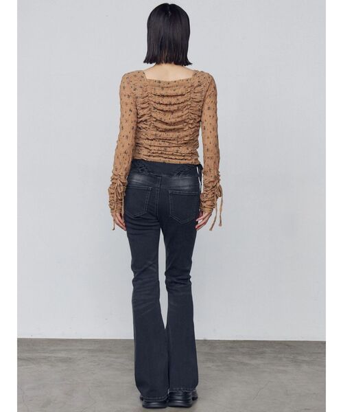 EMODA（エモダ）の「フロントボタンギャザートップ（Tシャツ/カットソー・レディース・アイボリー/ブラック/ベージュ/ホワイト・FREE）」の9枚目の写真