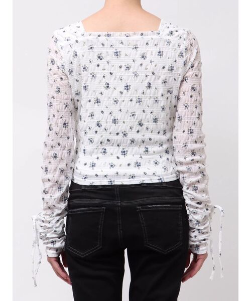 EMODA（エモダ）の「フロントボタンギャザートップ（Tシャツ/カットソー・レディース・アイボリー/ブラック/ベージュ/ホワイト・FREE）」の17枚目の写真