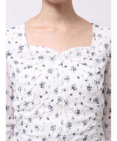 EMODA（エモダ）の「フロントボタンギャザートップ（Tシャツ/カットソー・レディース・アイボリー/ブラック/ベージュ/ホワイト・FREE）」の18枚目の写真