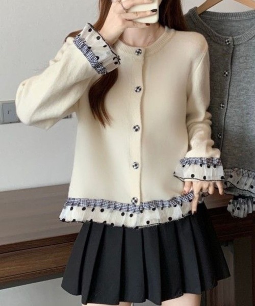 SPIGA(スピーガ)の「チェック×水玉クルーネックニットカーディガン(カーディガン/ボレロ・レディース・アイボリー/グレー/ブルー/ネイビー・FREE)」の1枚目の写真