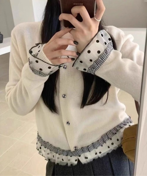 SPIGA(スピーガ)の「チェック×水玉クルーネックニットカーディガン(カーディガン/ボレロ・レディース・アイボリー/グレー/ブルー/ネイビー・FREE)」の8枚目の写真