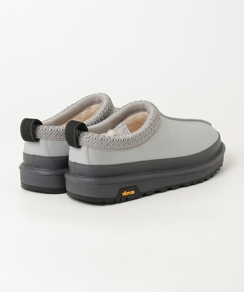 UGG(アグ)の「TASMAN REFLECTIVE 1172290-SRFL(ブーツ・メンズ・シルバー・10/9/8/11/7)」の2枚目の写真