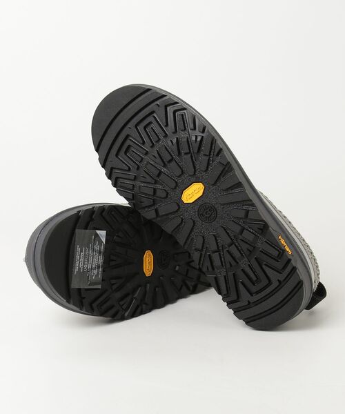 UGG(アグ)の「TASMAN REFLECTIVE 1172290-SRFL(ブーツ・メンズ・シルバー・10/9/8/11/7)」の3枚目の写真