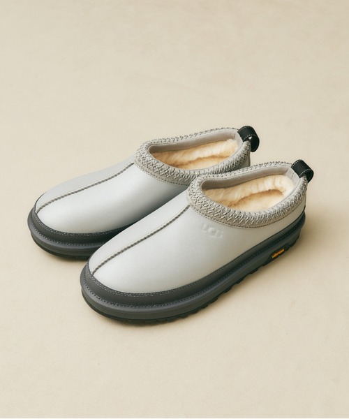 UGG(アグ)の「TASMAN REFLECTIVE 1172290-SRFL(ブーツ・メンズ・シルバー・10/9/8/11/7)」の1枚目の写真
