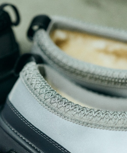 UGG(アグ)の「TASMAN REFLECTIVE 1172290-SRFL(ブーツ・メンズ・シルバー・10/9/8/11/7)」の11枚目の写真