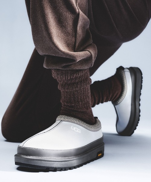 UGG(アグ)の「TASMAN REFLECTIVE 1172290-SRFL(ブーツ・メンズ・シルバー・10/9/8/11/7)」の12枚目の写真