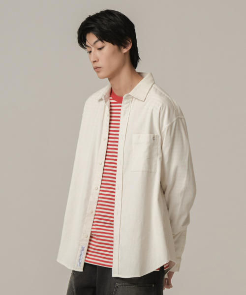 COVERNAT(カバーナット)の「セミオーバーフィットコーデュロイシャツアイボリー(シャツ/ブラウス・レディース・その他・MEDIUM/LARGE/X-LARGE/SMALL)」の1枚目の写真