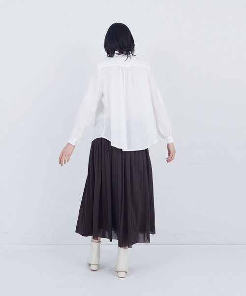 ADIEU TRISTESSE(アデュートリステス)の「フリルカラーブラウス(シャツ/ブラウス・レディース・ホワイト系その他/ネイビー/オフホワイト・38)」の6枚目の写真