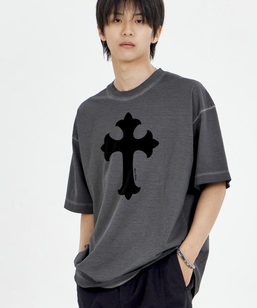 BY.L(バイエル)の「クロスピグメント半袖Tシャツチャコール(Tシャツ/カットソー・メンズ・その他・MEDIUM/LARGE/X-LARGE/XX-LARGE)」の1枚目の写真