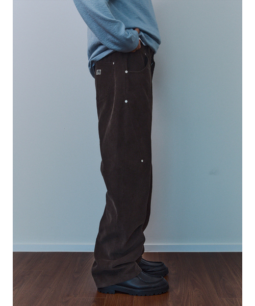 KIJUN MEN(キジュンメンズ)の「Explorer Studded Corduroy Pants Brown(その他パンツ・メンズ・その他・SMALL/MEDIUM)」の2枚目の写真