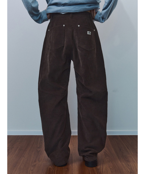 KIJUN MEN(キジュンメンズ)の「Explorer Studded Corduroy Pants Brown(その他パンツ・メンズ・その他・SMALL/MEDIUM)」の3枚目の写真