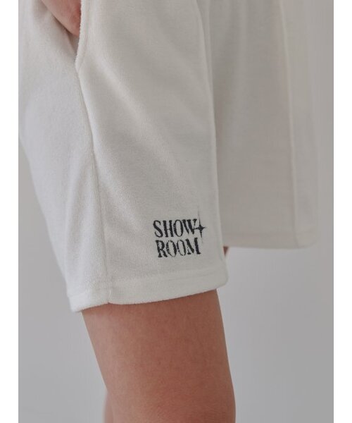 320SHOWROOM（320ショールーム）の「Logo Embroidery Pintuck Terry Banding Short pants Off White（その他パンツ・レディース・その他・FREE）」の2枚目の写真