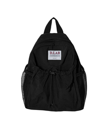 D.LAB（ディラップ）の「クイングミニバックパック [レーザー刻印オリングキーホルダー付き] - ブラック（バックパック/リュック）」