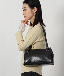 LAKOLE | 3ポケット横長バッグ / 635602(ハンドバッグ)
