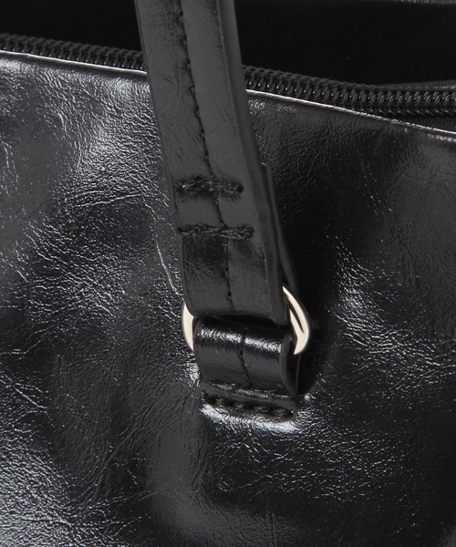 LAKOLE（ラコレ）の「3ポケット横長バッグ / 635602（ハンドバッグ・レディース・オフホワイト/ブラック・FREE）」の10枚目の写真