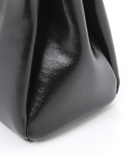 LAKOLE（ラコレ）の「3ポケット横長バッグ / 635602（ハンドバッグ・レディース・オフホワイト/ブラック・FREE）」の12枚目の写真