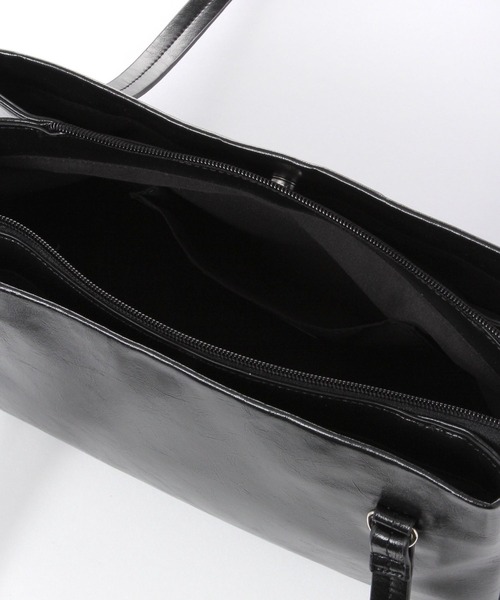 LAKOLE（ラコレ）の「3ポケット横長バッグ / 635602（ハンドバッグ・レディース・オフホワイト/ブラック・FREE）」の14枚目の写真