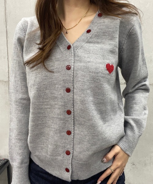 ROGER AND RAW(ロジャーアンドロウ)の「ハート ジャガードニットカーディガン(カーディガン/ボレロ・レディース・グレー/ホワイト・FREE)」の4枚目の写真