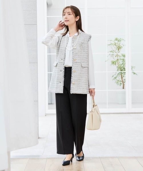 a.v.v（アーヴェヴェ）の「ミックスツイードペプラムジレ（その他アウター・レディース・アイボリー/チャコールグレー・36/38/40）」の6枚目の写真