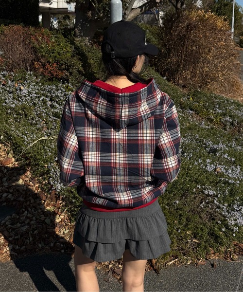 sedacle(セダクル)の「リバーシブルチェックジップパーカー(パーカー・メンズ・グレー/ベージュ/レッド・SMALL/MEDIUM/LARGE)」の9枚目の写真