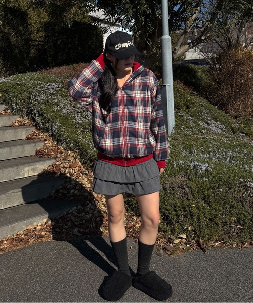 sedacle(セダクル)の「リバーシブルチェックジップパーカー(パーカー・メンズ・グレー/ベージュ/レッド・SMALL/MEDIUM/LARGE)」の11枚目の写真