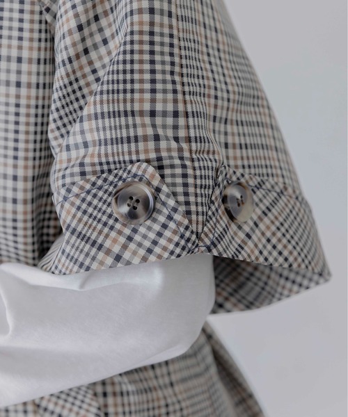 Eimee Law（エイミーロウ）の「ハーフスリーブ ミドル丈トレンチコート（トレンチコート・レディース・ベージュ/カーキ/ダークグレー・FREE）」の5枚目の写真