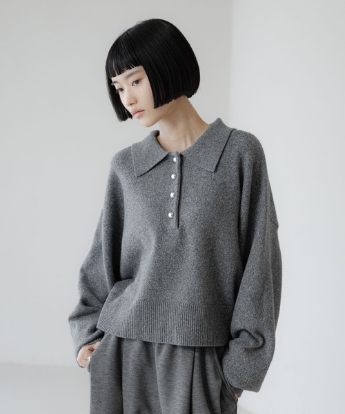 LOWRYS FARM（ローリーズファーム）の「ポロニットLS 648065（ニット/セーター・レディース・イエロー/アイボリー/ブラウン/グレー・FREE）」の2枚目の写真