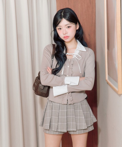 OLIVE des OLIVE（オリーブデオリーブ）の「シャツレイヤードトップス（Tシャツ/カットソー・レディース・ネイビー/ベージュ/トップグレー/ピンク・FREE）」の2枚目の写真