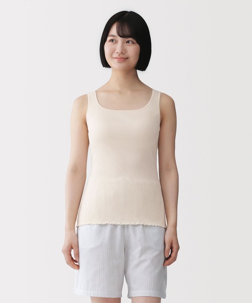 無印良品(ムジルシリョウヒン)の「婦人 なめらかリブブラタンクトップ(インナーウェア/肌着・レディース・グレー系/ブラック/アイボリー/ライトピンク/グリーン系・XL/L/M/S)」の2枚目の写真