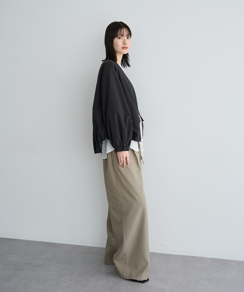 YECCA VECCA（イェッカヴェッカ）の「【撥水】バルーンブルゾン（ブルゾン・レディース・ベージュ/ブラック/サックスブルー・FREE）」の4枚目の写真