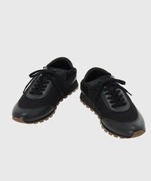 anuans（アニュアンス）の「ロートップスニーカー（スニーカー）」