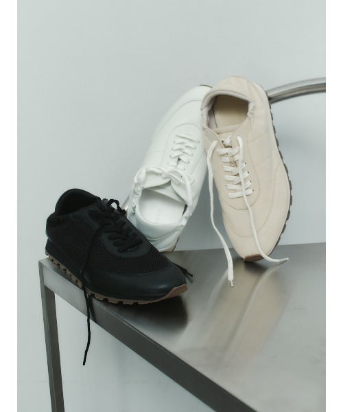 anuans（アニュアンス）の「ロートップスニーカー（スニーカー・レディース・ホワイト/ベージュ/ブラック・SMALL/MEDIUM/LARGE）」の4枚目の写真