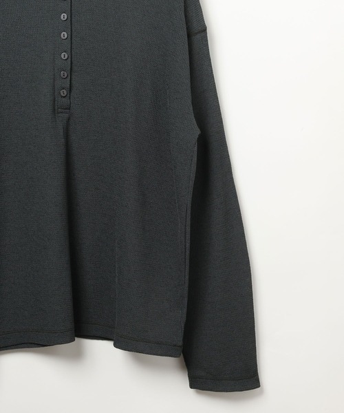 LEPSIM（レプシィム）の「シアーワッフルヘンリープルオーバー　639382（Tシャツ/カットソー・レディース・ライトグレー/ライトピンク/チャコールグレー/オフホワイト・FREE）」の10枚目の写真