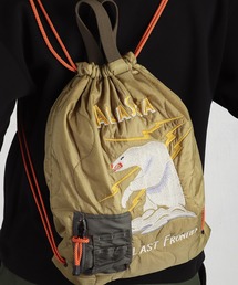 HOUSTON（ヒューストン）の「HOUSTON ヒューストン アラスカ 刺繍デザイン ミリタリーキルト ナップサック 巾着バッグ 2WAY仕様（バックパック/リュック）」