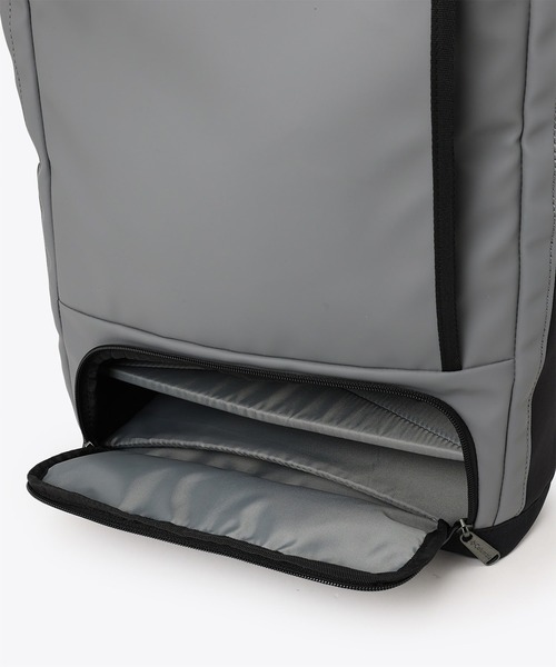 Columbia(コロンビア)の「columbia/コロンビア バックパック LB Flawless Advance フローレスアドバンス 32L PU7231(バックパック/リュック・メンズ・ブラック/ダークグレー・ONE)」の13枚目の写真