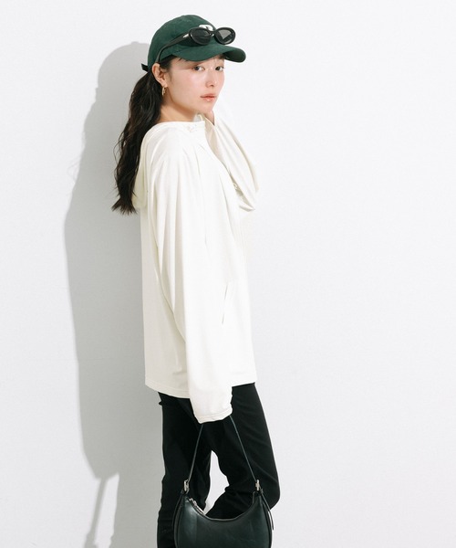 coca(coca)(コカ)の「ユニセックスUVカットパーカー(パーカー・レディース・ブラック/ホワイト・XL/M/L)」の22枚目の写真