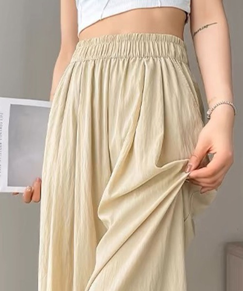 SallyLunn(サリーラン)の「ギャザーウエストワイドパンツ(その他パンツ・レディース・ベージュ/ブラック・LARGE/MEDIUM)」の5枚目の写真