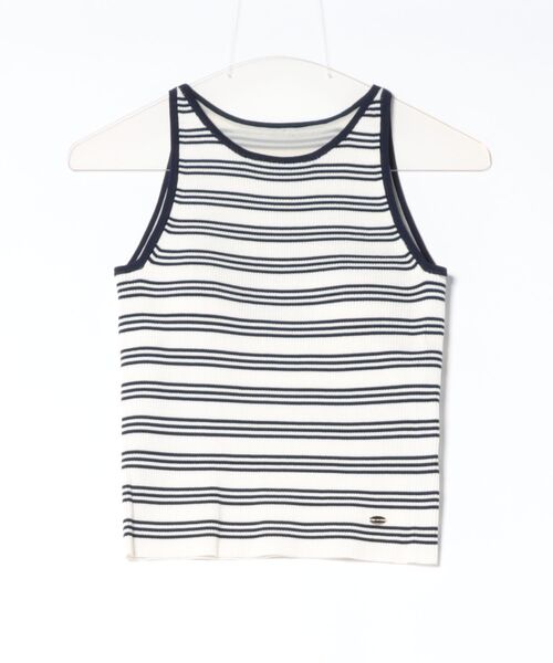 LILY BROWN(リリーブラウン)の「カップインニットトップス(ニット/セーター・レディース・シルバー/ブラック/ピンク/ネイビー・F)」の2枚目の写真