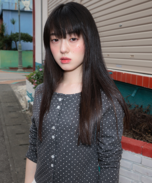 ROSEFRANTZ（ロゼフランツ）の「Dot Button Point Cardigan [Charcoal]（カーディガン/ボレロ・レディース・チャコールグレー・OS）」の3枚目の写真