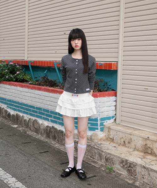 ROSEFRANTZ（ロゼフランツ）の「Dot Button Point Cardigan [Charcoal]（カーディガン/ボレロ・レディース・チャコールグレー・OS）」の6枚目の写真